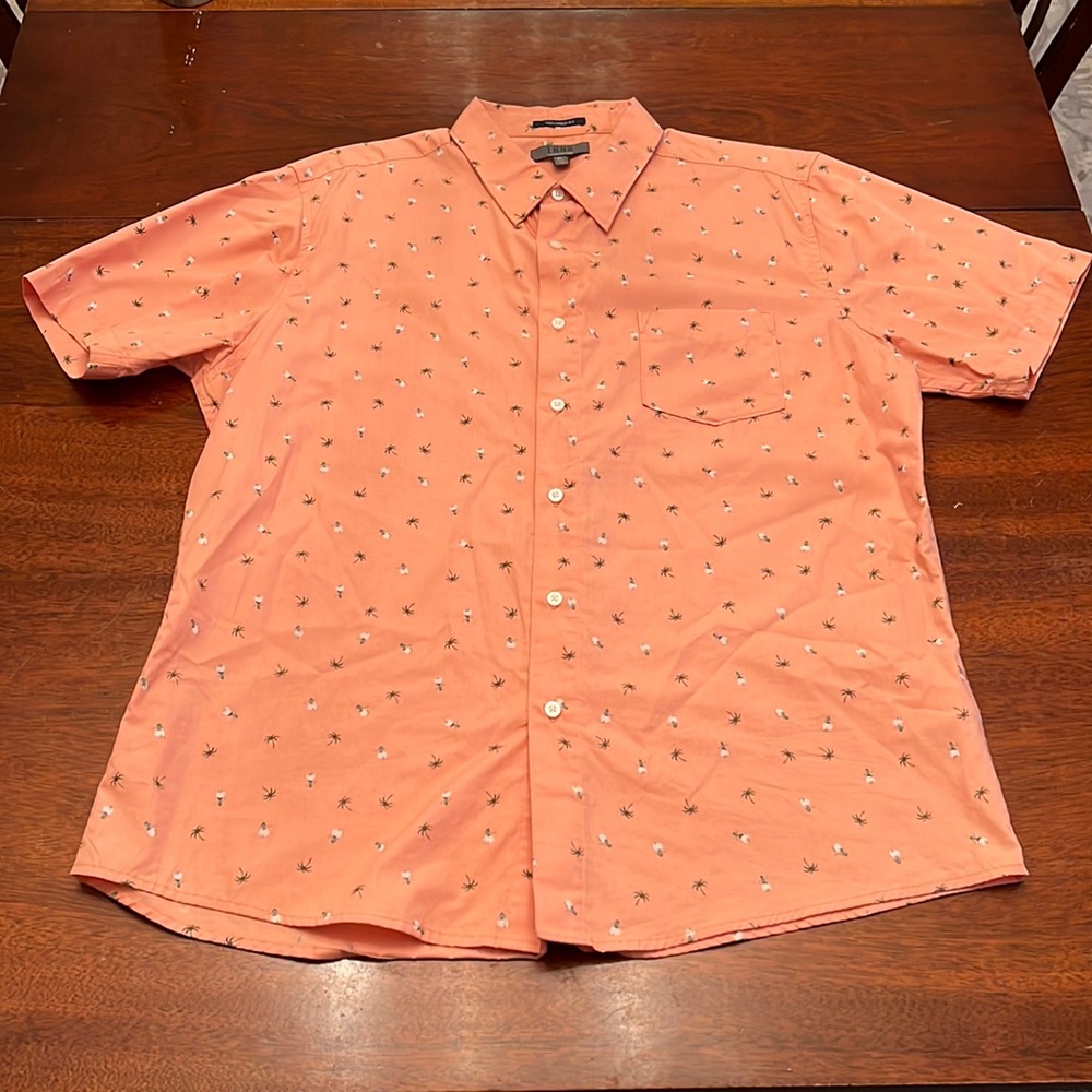 Saddlebred Men’s Short Sleeve Button Down Shirt, Peach w/ Tropical Print, XL